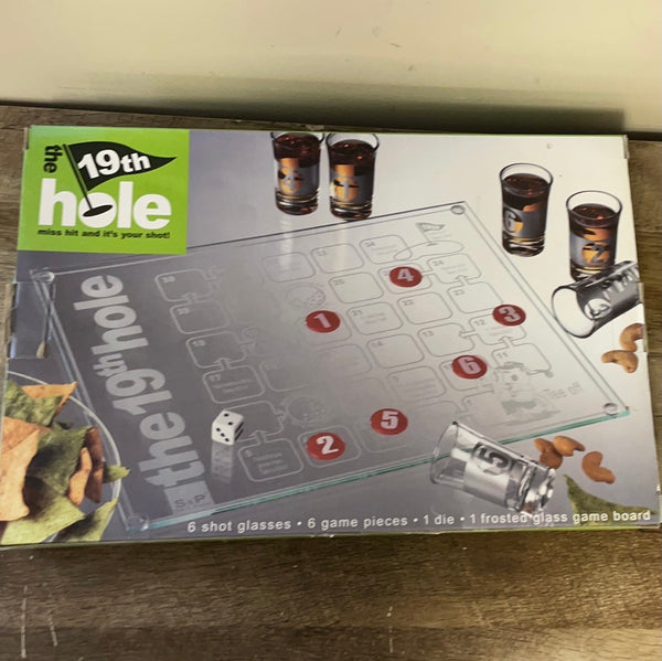 NEW The 19th Hole Adult Golf Drinking Board Game w/ Shot Glasses Sealed