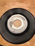 *Vintage MUSIC The 5th Dimension "One Less Bell To Answer" & "Feelin’ Alright?" 45 RPM Vinyl Record