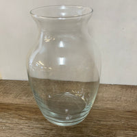 a** Flower VASE Round Edge & Base Medium Clear 7” Decor