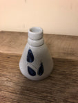 €a** Vintage Williamsburg Pottery Gray Cobalt Blue Salt Glaze 3” Inkwell Bud Vase