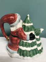 Vintage Fitz And Floyd Old Fashioned Christmas  Ceramic Tea Pot Santa With Tree 44 oz