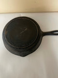 €€ Vintage 10” Cast Iron Frying Skillet Pan No Cracks