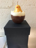 a** New Unscented Handcrafted CANDLE Easter Chick in Eggshell Volcanica 9094