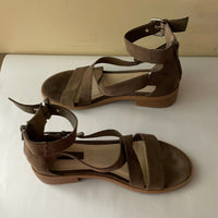 Womens FOREVER 21 Brown Faux Suede Sandals Buckle Ankle Zip Heel  Sz 6 Shoes