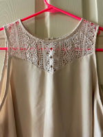 Womens Juniors MONTEAU Large Beige Lace Flowing Hi Lo Sleeveless Top Blouse