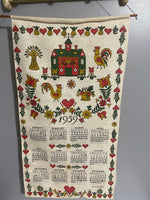 Vintage 1959 Calendar Linen Hanging Country Barn Chickens ❤️ Pineapple Red & Green by Town House
