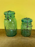 ~ Vintage Set/2 Ball Ideal Green Bicentennial Mason Jar Wired Bail w/Glass Lids 76/A-11 75/A-16 Eagle