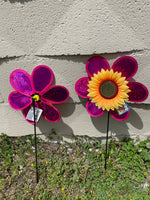 *NEW Pair Set/2 WIND Suncatcher Spinner Pink Yellow Sunflower Garden Decor