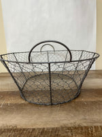 <€€ Large Oval Chicken Wire Gathering Basket w/ Handles Linen Burlap Lace Liner