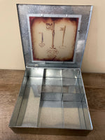 ~€ Vintage Look Metal Jewelry Trinket Box Divided Compartments Hinged Lid