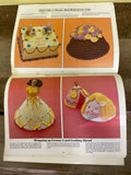 <€€ Vintage The Wilton Method of Cake Decorating Course Softbound 1977 Illustrated 65 Pages