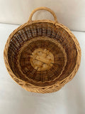 <€€ Medium Round Wicker Woven Basket w/ Handles Three Tones of Brown