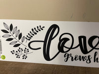 *NEW Main Street Wall Creations Stickers Decal "LOVE Grows Here" SKU 303149