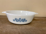 <€€ Vintage ANCHOR HOCKING Fire King 1 QT Casserole Dish White Blue Cornflower # 436