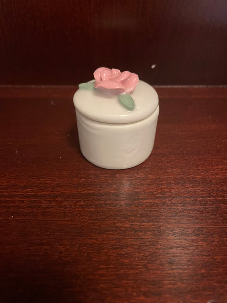 *Miniature Ceramic Round Lidded Trinket Keepsake Box w/  Sculpted Pink Flower